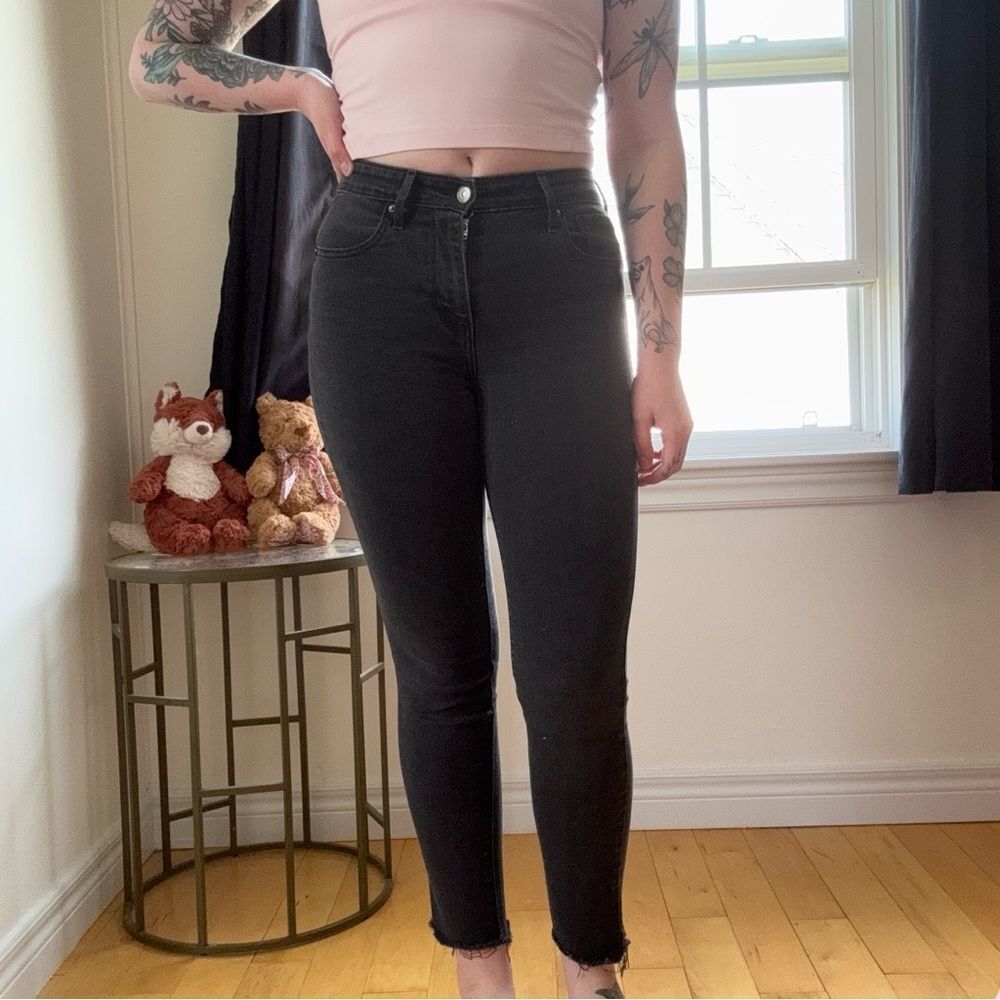 Levi’s 721 High Rise Skinny Jeans